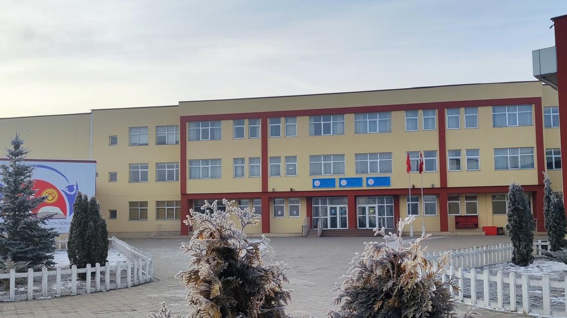 Kırgızistan Bişkek Türk İlkokulu Fotoğrafı